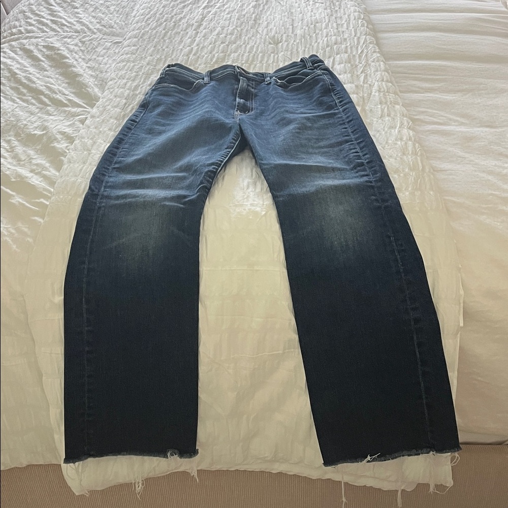 MOTHER The Hustler Ankle Fray in Teaming Up. Great condition! Lightly worn!